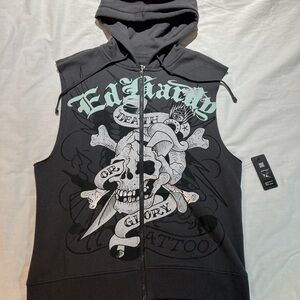Ed Hardy Full Zip-Up Sleeveless Hoodie, Men’s size medium, NWT!